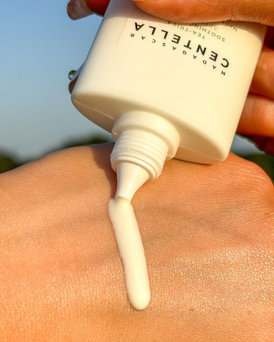 SKIN 1004 MADAGASCAR CENTELLA AIR FIT SUNCREAM PLUS SPF50+ PA****